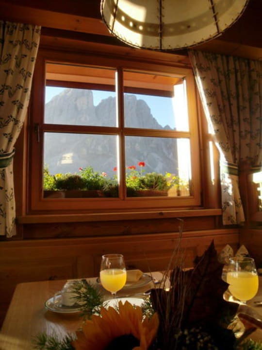 Beim Früstück Ütia de Börz