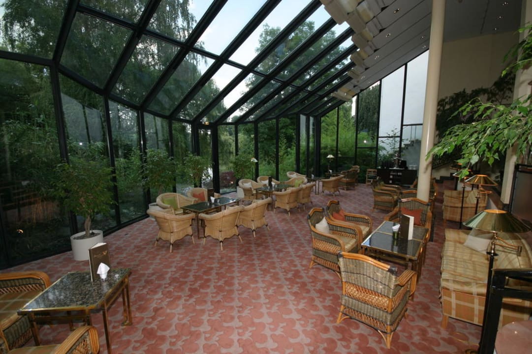 Peacock Lounge Hilton Frankfurt Gravenbruch