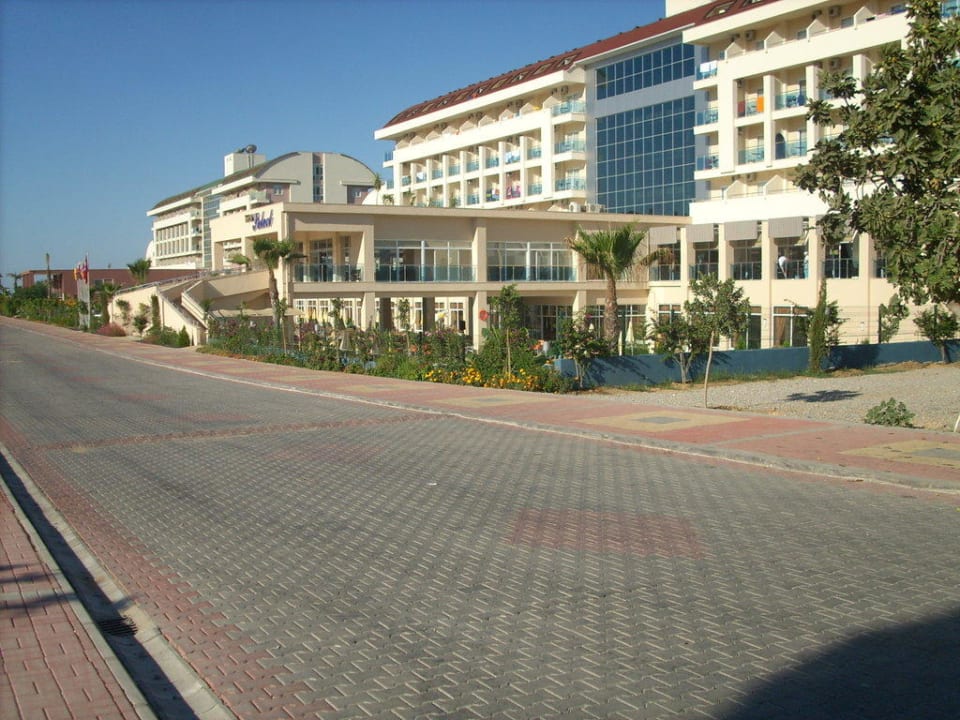 Hotel von der Zufahrtsstraße Solivia Hotel