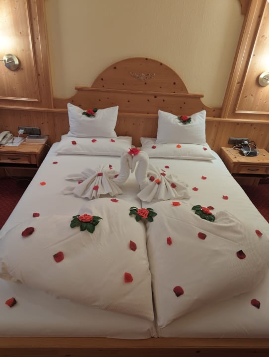 Zimmer Alm- & Wellnesshotel Alpenhof