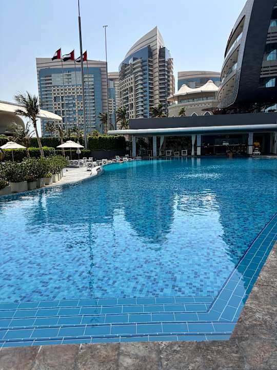 Pool Conrad Abu Dhabi Etihad Towers