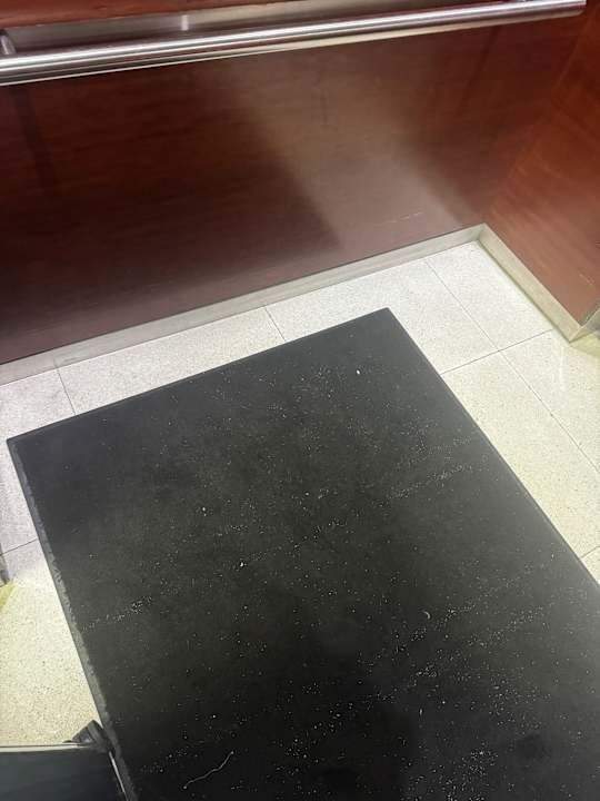 Zimmer Dharma Home Suites Miami at Monte Carlo