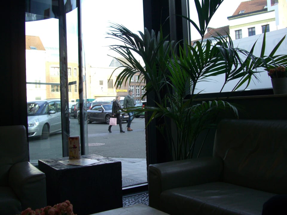 Eingang Ghent River Hotel