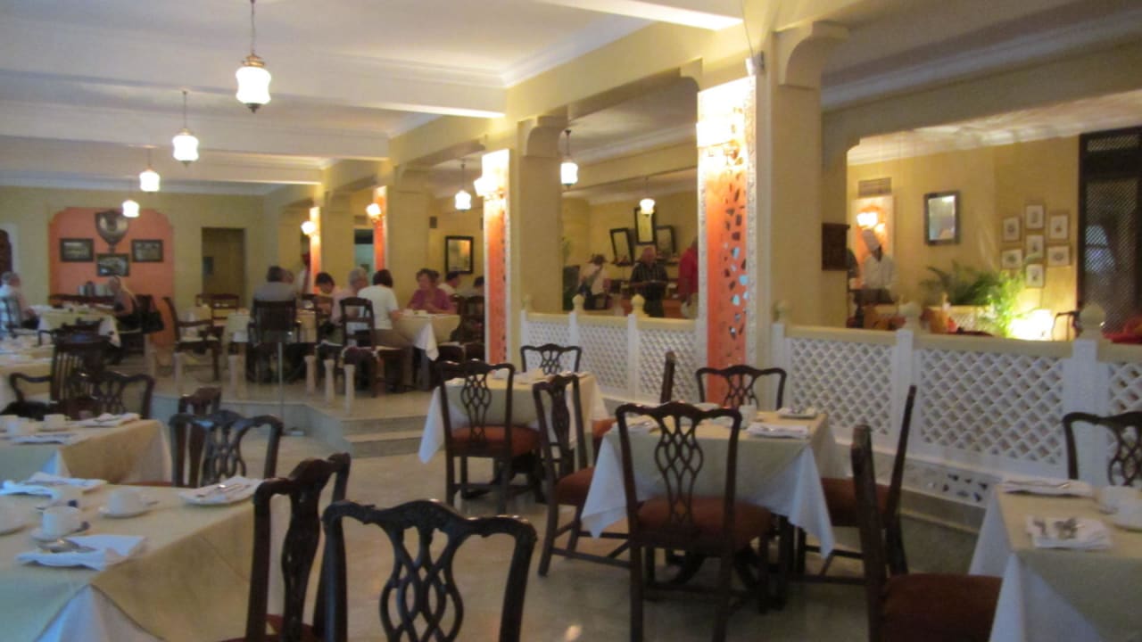 Frühstücksraum mit Buffet Hotel Ranbanka Palace