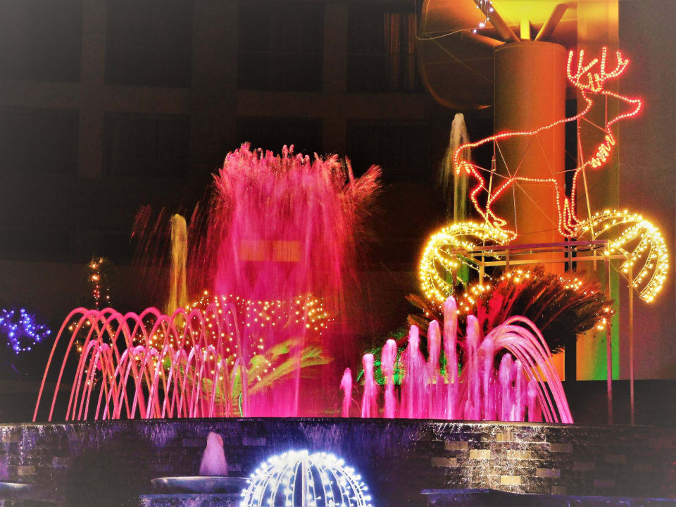 Licht u. Wasserspiele Fame Residence Lara & Spa