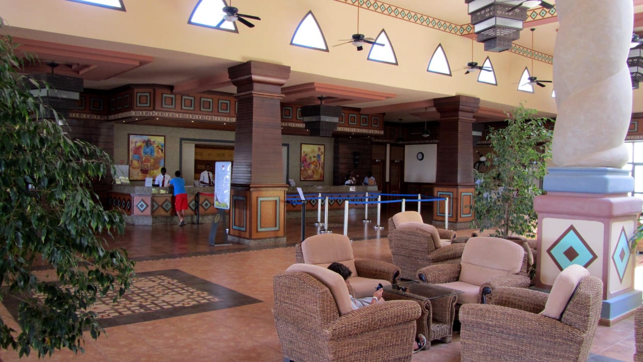 Lobby Hotel Riu Karamboa