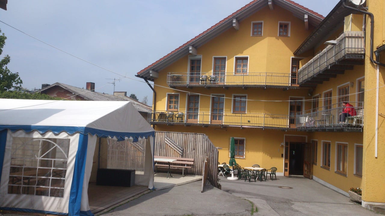 Hauptgebäude Innenhof Hotel & Gasthof Hohenauer Hof