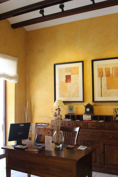 Холл L'Agora Hotel