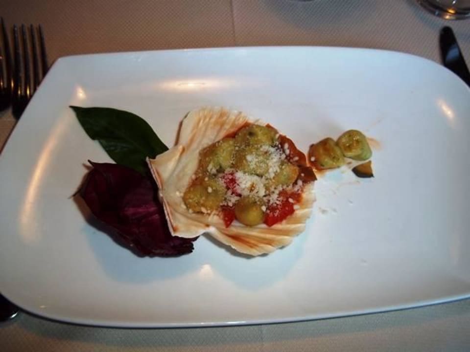Kräuter- & Kartoffelgnocchi mit mediterranem Gemüs Alphotel Tyrol