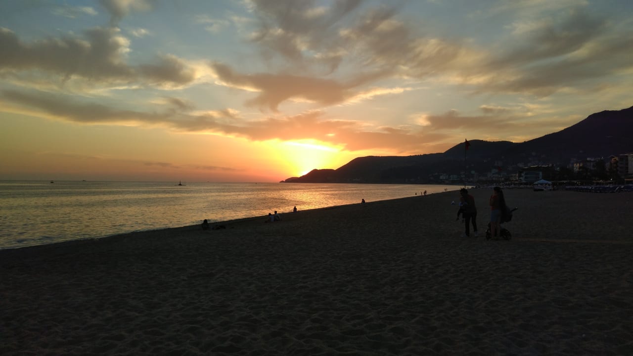 Strand Riviera Hotel & Spa