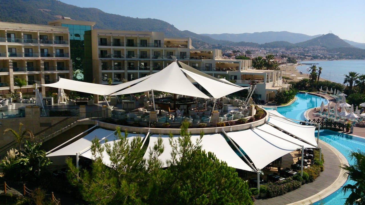 Blick auf Bar und Hauptrestaurant Paloma Pasha