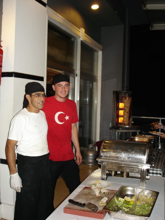 Frisch zubereitetes Abendessen  Mira Meridia Beach Hotel