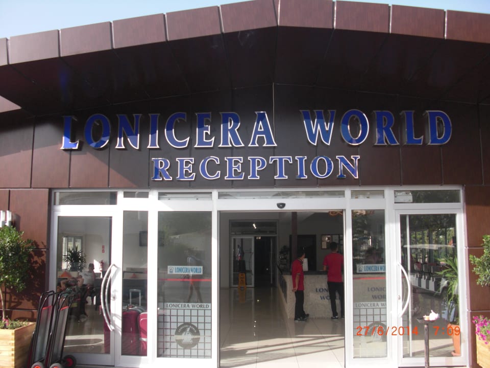 Recption Lonicera Resort & Spa Hotel