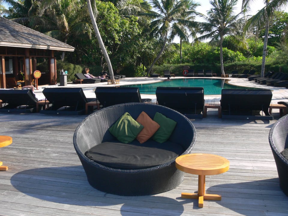 O Pool Kuredu Island Resort & Spa