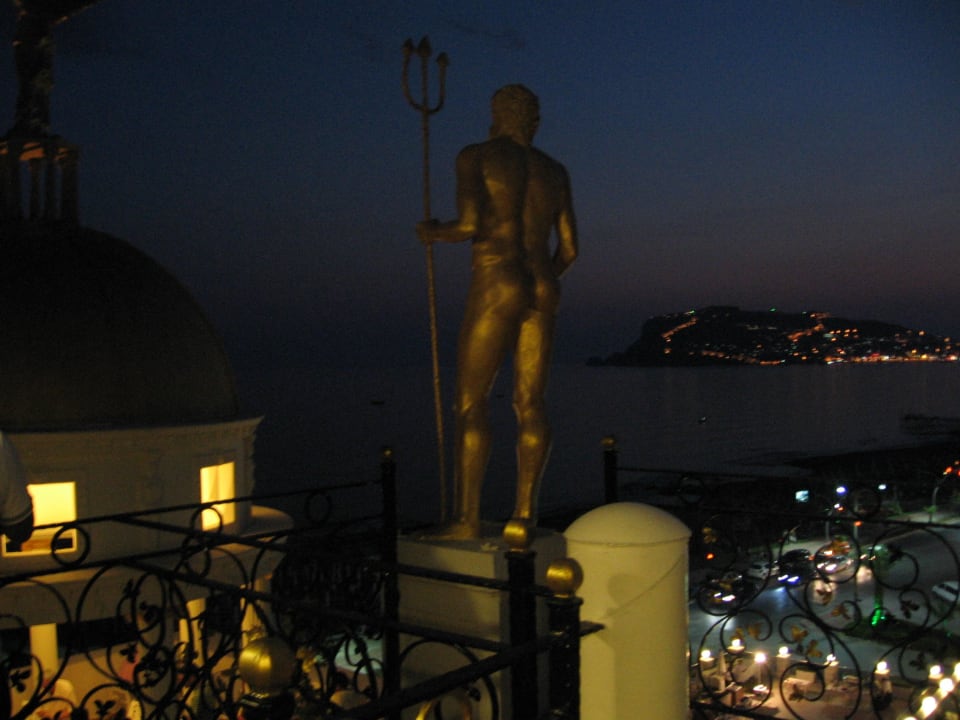 Roof Terrasse and reastaurant Antique Roman Palace Museum Hotel - Adults Only 16+