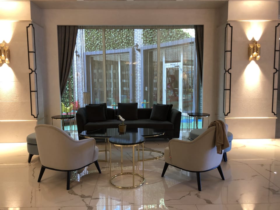 Lobby Limak Cyprus Deluxe Hotel