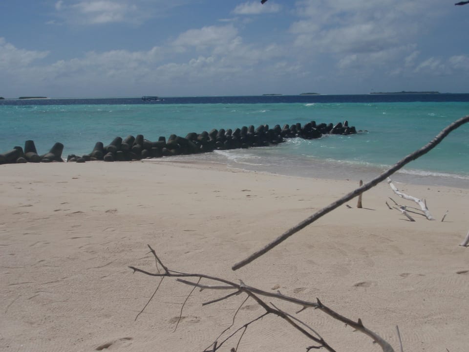 Strand Kuredu Island Resort & Spa