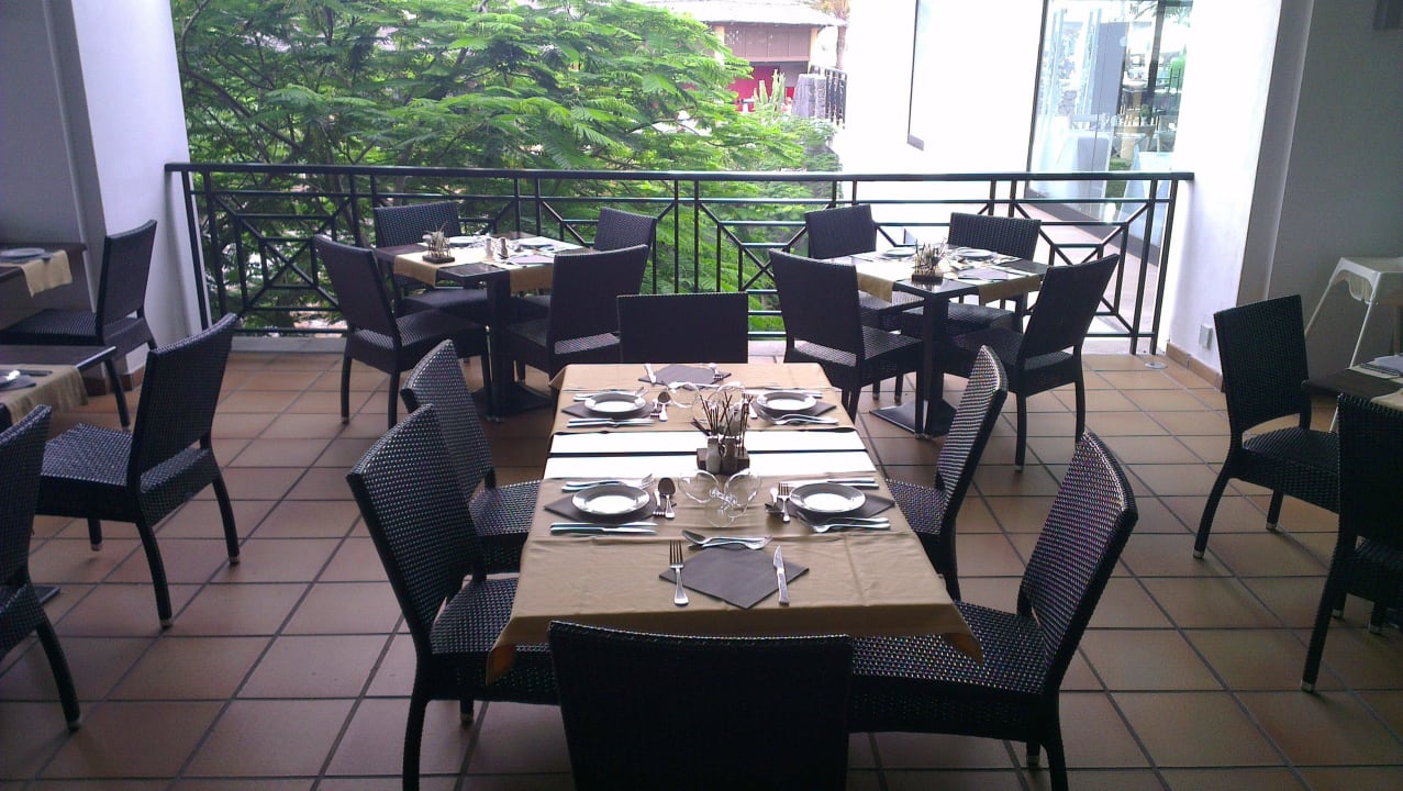 Außenbereich des Speisesaals allsun App.-Hotel Albatros