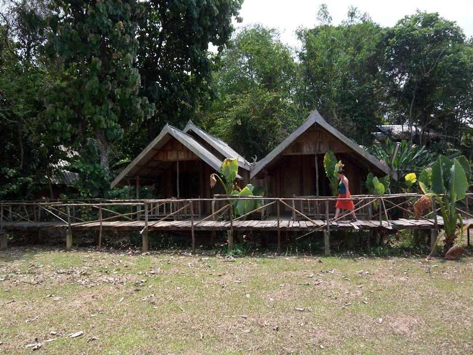 Standard-Cottage von außen Hotel Khao Sok River Cottages