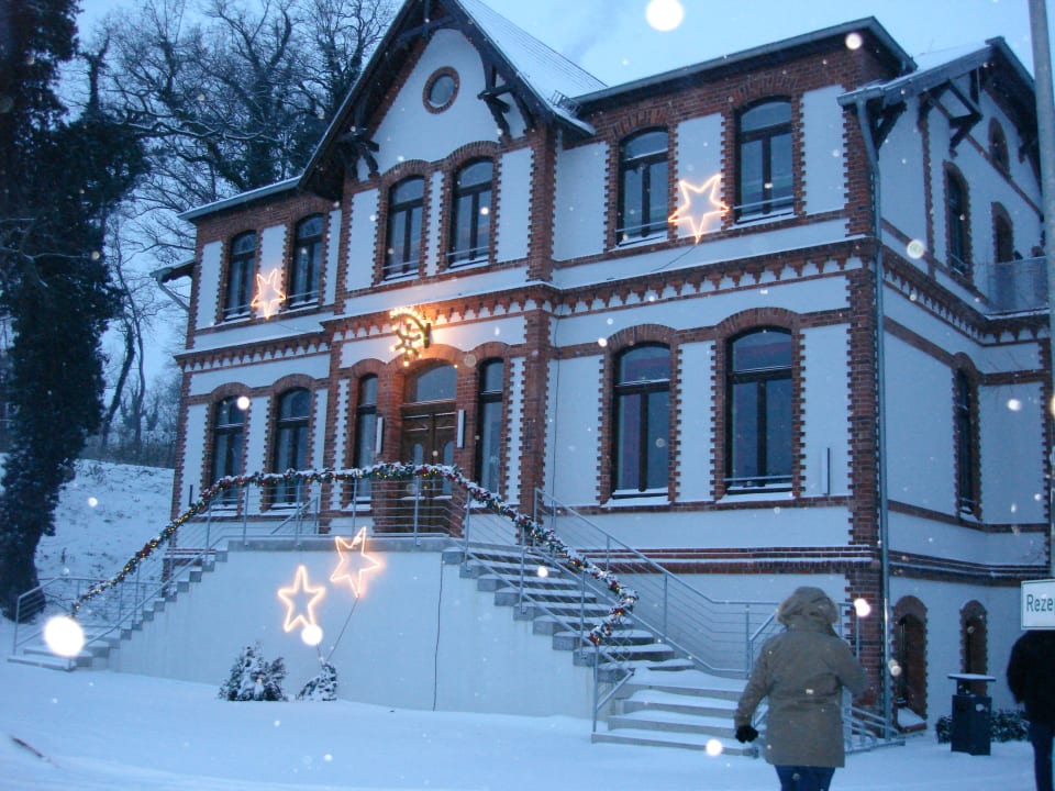 "Wintermärchen" Hotel Am Tiefwarensee (Waren) • HolidayCheck (Mecklenburg-Vorpommern  Deutschland)