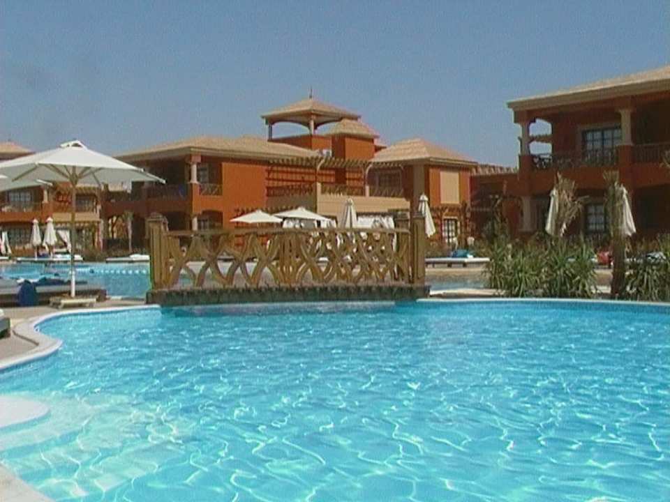 Neuer Pool Pickalbatros Alf Leila Wa Leila Resort - Neverland Hurghada