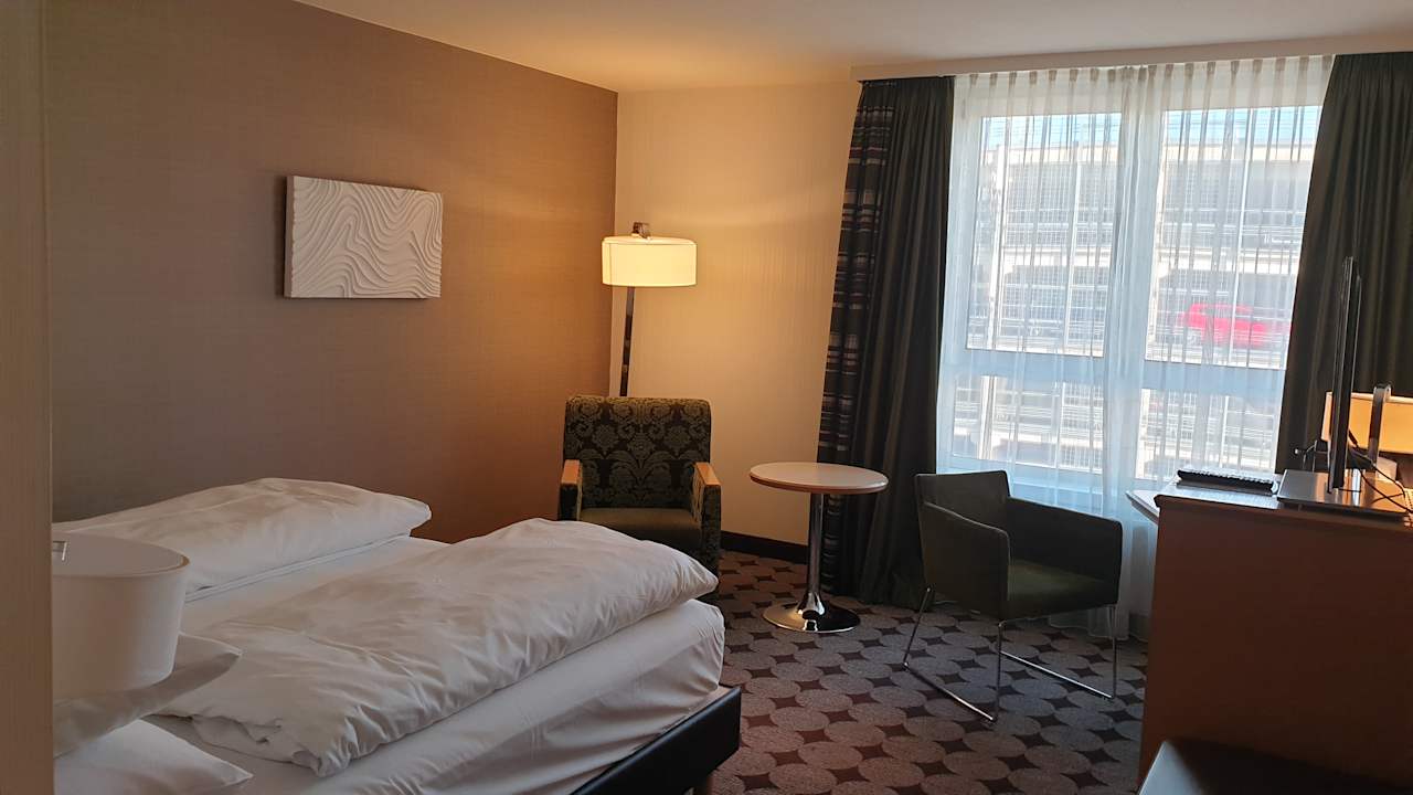 Zimmer Mövenpick Hotel Nürnberg Airport