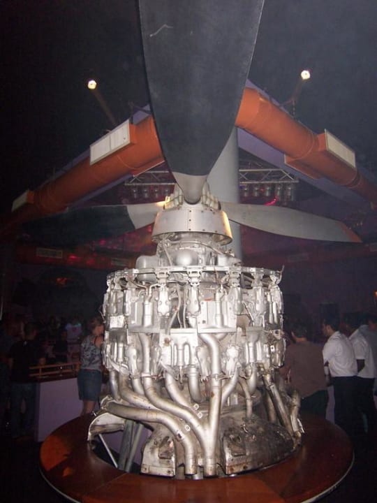 Disco DC-6, altes Triebwerk Iberostar Waves Punta Cana