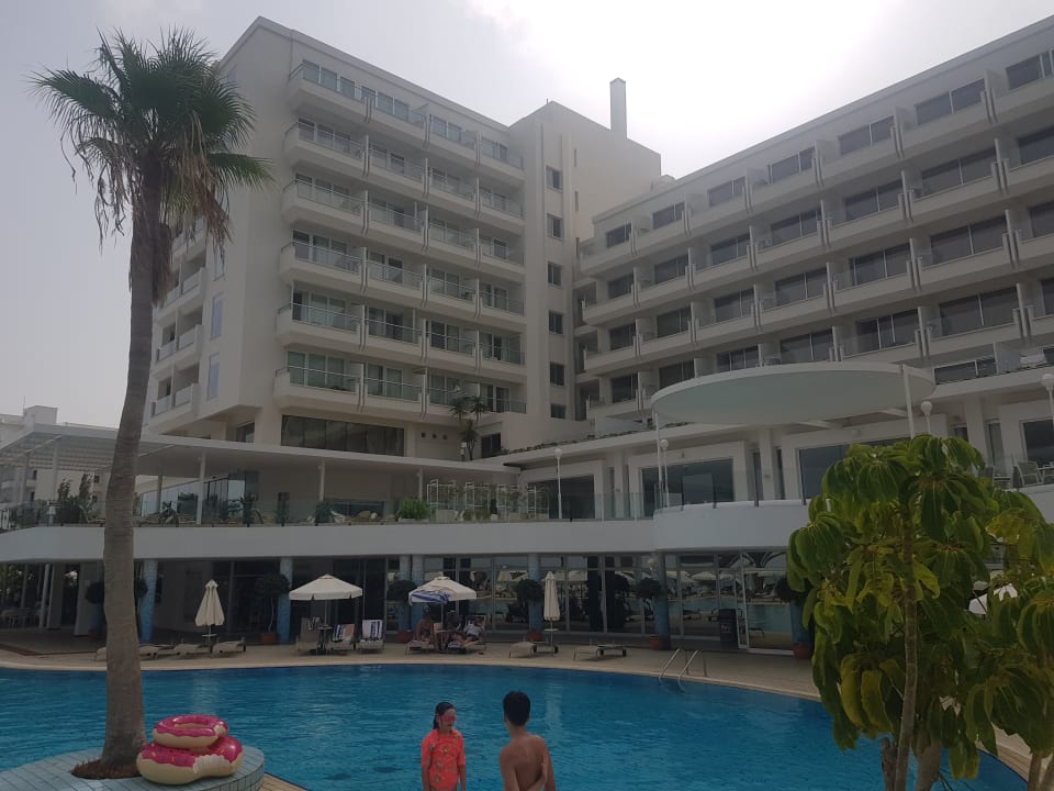 Außenansicht Hotel Sunrise Beach