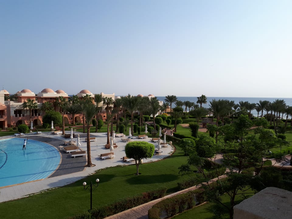 Pool Serenity Alpha Beach