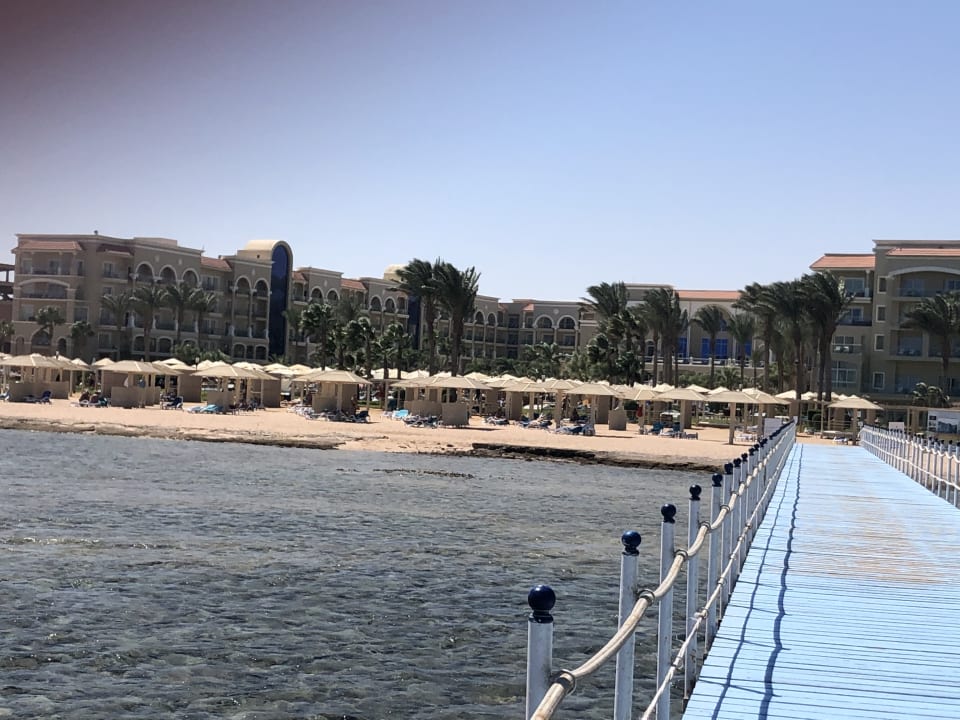 Strand Premier Le Reve Hotel & Spa