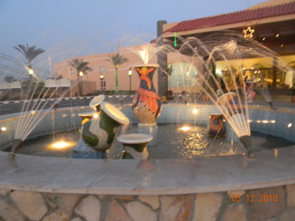 Фонтан Ali Baba Palace Hotel