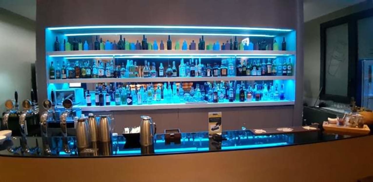 Lobby Hotel H10 Roma Città