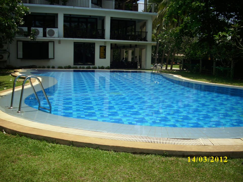 Pool Earl’s Reef Beruwala