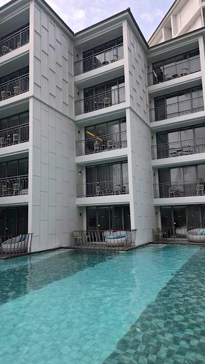 Pool The Quarter Chaophraya by UHG