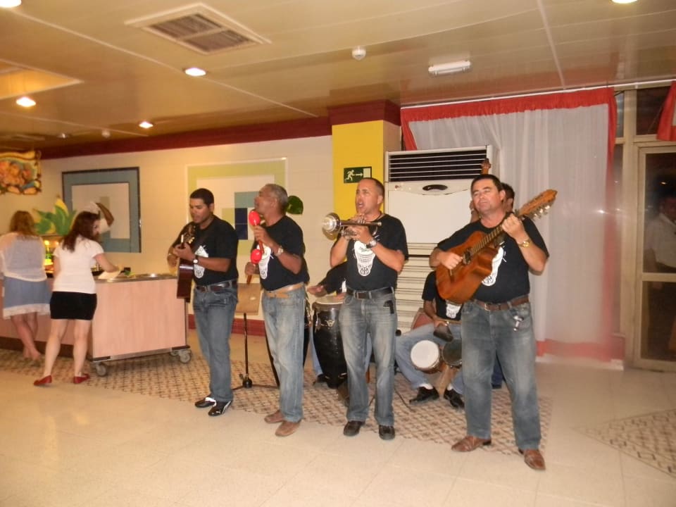 Gute Stimmung im Restaurant! Hotel Villa Cuba