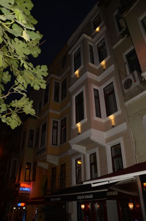 Exterior view Konak Suites
