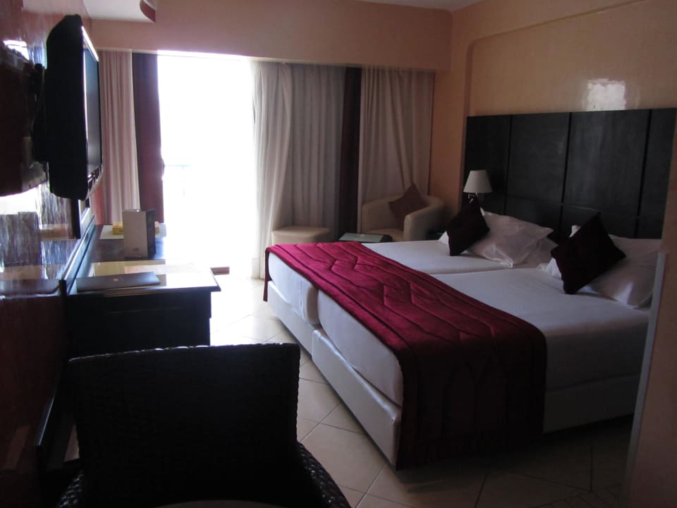 Pokój Anezi Tower Hotel