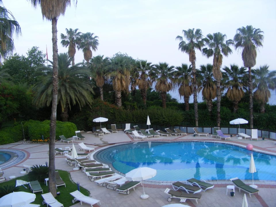 Kleiner Teil vom Pool Hotel Özkaymak Falez