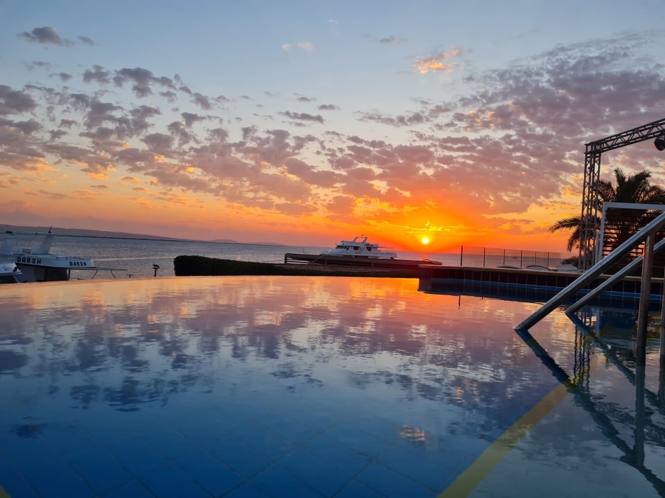 Pool SUNRISE Holidays Resort (Adults Only)