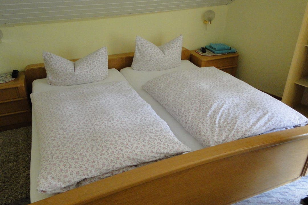 Das Doppelbett  Gästehaus Schick