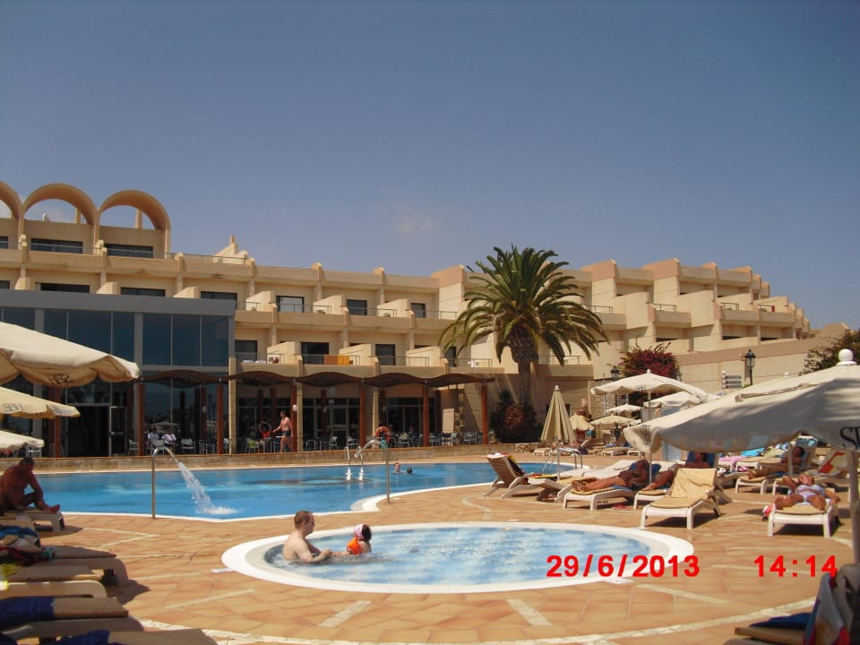 Sonnenterrasse/Pool SBH Hotel Taro Beach