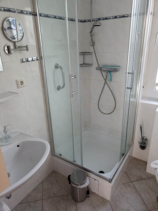 Zimmer Ferienwohnung Seerose