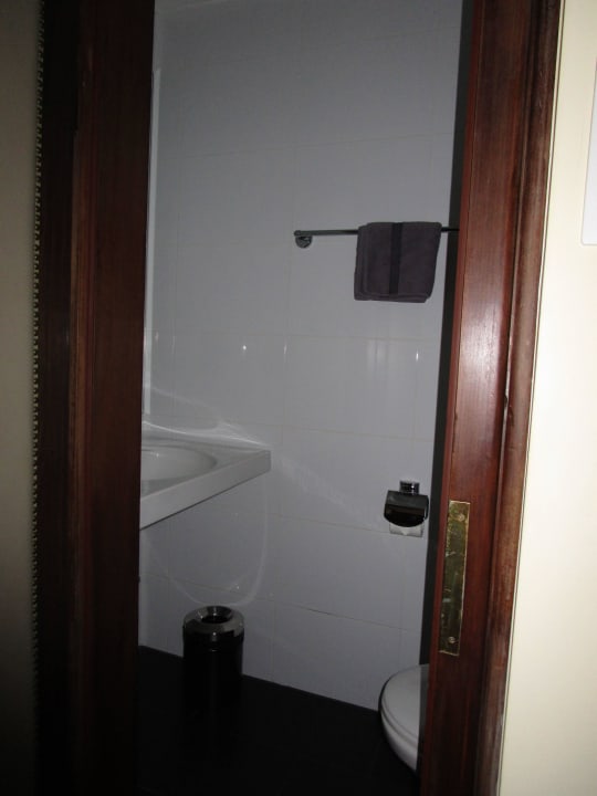 Separate Toilette Hotel Weisses Kreuz