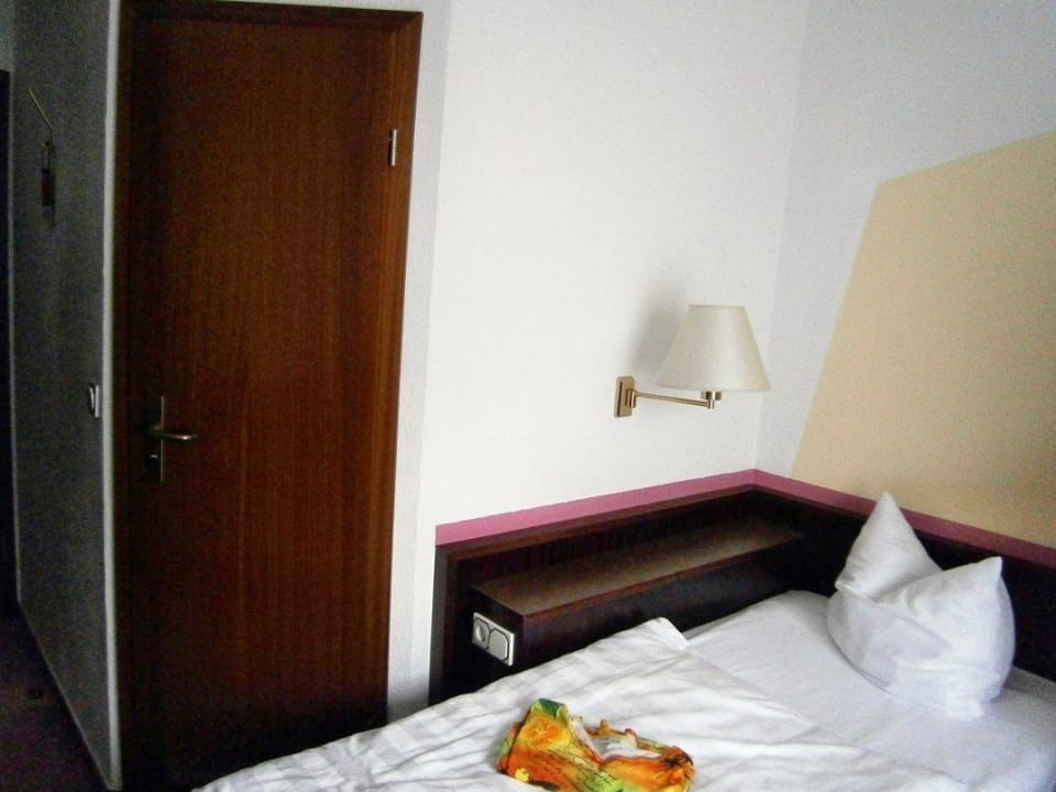 ENGE wird hier GROSS geschrieben ibis Styles Halle