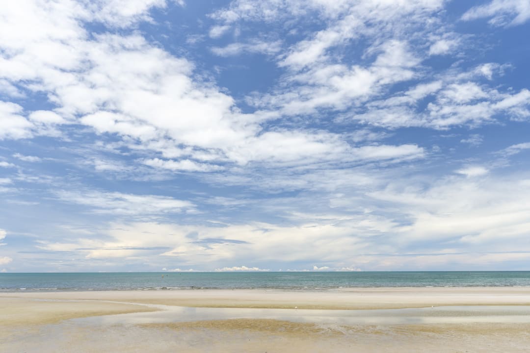Strand Hotel Putahracsa Hua Hin