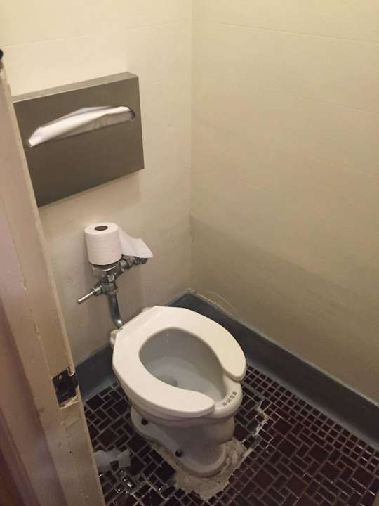 Gemeinschafts-WC Hotel Aida Plaza