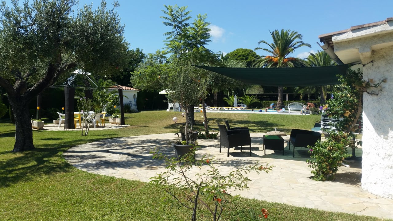 Garten und Pool Bungalow Park Colibri