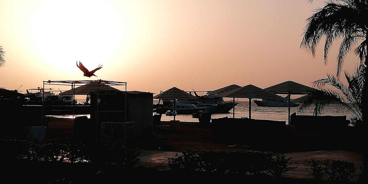 Strand Menaville Safaga