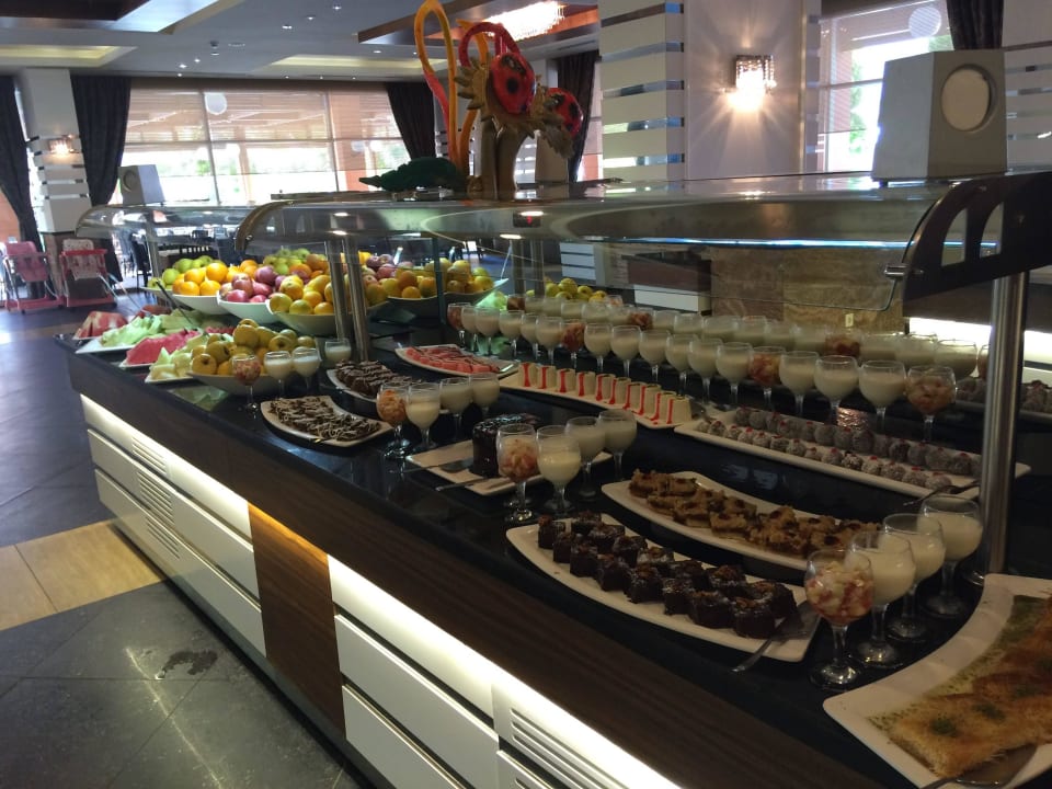 Süsses Buffet Dizalya Palm Garden