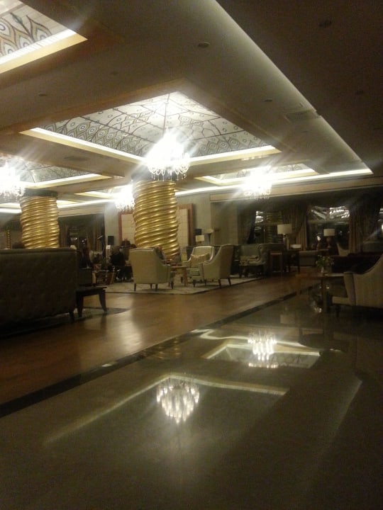 Blick in die Lobby Royal Holiday Palace